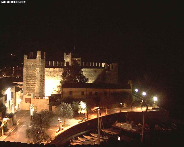 Webcam Torri del Benaco, Blick auf die Burg von Torri